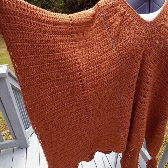 Hand Crafted Hi-Low Crochet Poncho, Color Orange, Size one size fitted most. - Picture 4 of 7